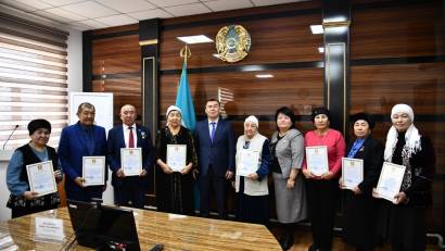 Ардагер ұстаздарға құрмет: Отырар ауданына саяхат