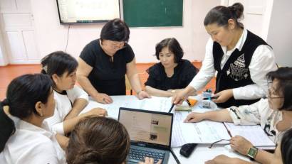 Педагогтердің пәндік және кәсіби құзыреттіліктерін дамыту» тақырыбында біліктілігін арттыру курсы өтілді